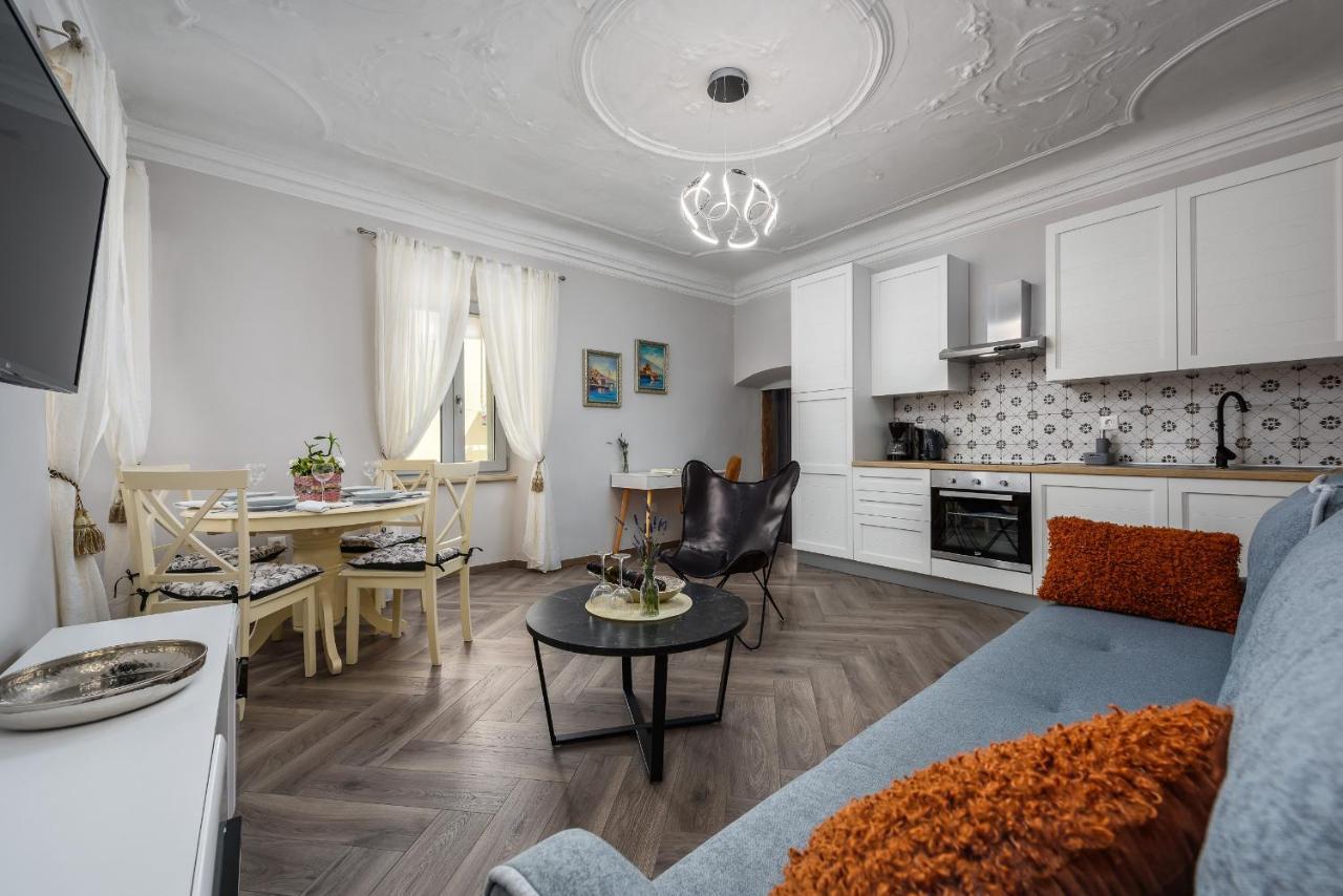 Premium Apartment Daka Porec Exterior photo